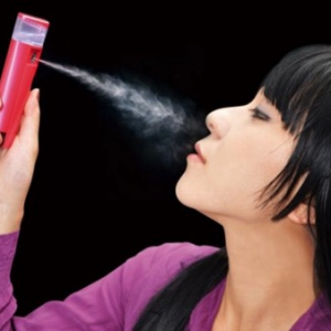冬天必備的隨行加濕器兼移動(dòng)電源